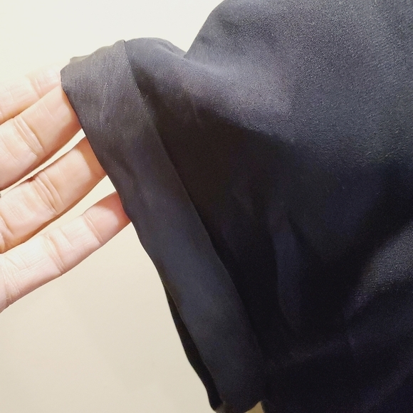 Express black V Neck Cold Shoulder Semi-formal  blouse size M - Picture 9 of 14